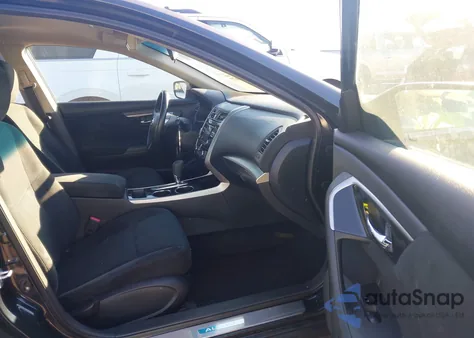 2014 Nissan Altima 2.5 Sv z USA, uszkodzony, nr VIN 1N4AL3AP7EC109639